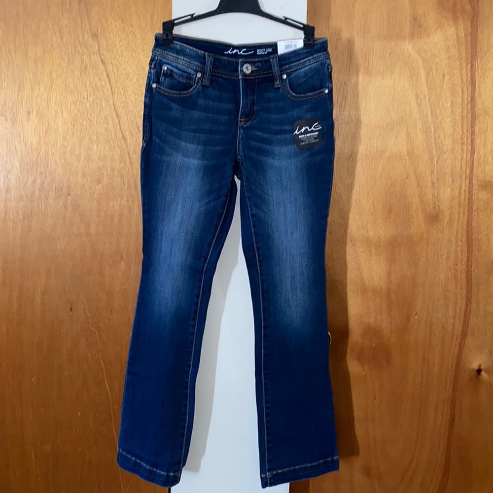 💙👖💙NWT INC Boot Leg Regular 2P Tummy Control Jeans w/Rhinestones